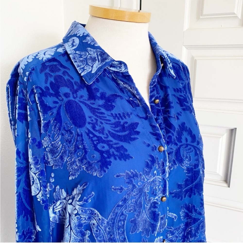 NWT Soft Surroundings Floreat Velvet Shirt Sapphire Blue Button Down Top Medium - Picture 15 of 16